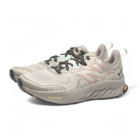 NEW BALANCE 越野鞋 HIERRO V8 GTX 卡其 防水 寬楦 黃金大底 女 WTHIGD8