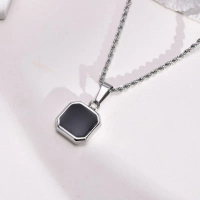 Olaris99 Kalung Titanium Tambang Liontin Black Square Look Mewah Korean Style Pria Wanita/Kalung Kor