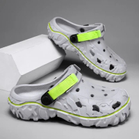 2023 Factory Cheap EVA Men's Clogs Shoes Lightweight Wholesale Plastic Clog Men Beach Working Sandals With Men Clogs&amp;Mules