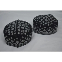 PECI PAKISTAN BORDIR HITAM MOTIF PREMIUM PECI SHOLAT BAGUS - ISLAMICALLURE