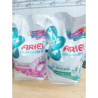 Nước giặt Ariel túi khổng lồ chuyên ngăn lem màu các loại hương túi 4.1kg/3.9kg/3.7kg cửa trên và cử