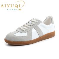 AIYUQI รองเท้าผ้าใบสตรี2023ใหม่หนังแท้สุภาพสตรีคุณธรรมการฝึกอบรมรองเท้าลำลองฤดูใบไม้ผลิรองเท้าแบนผู้หญิง