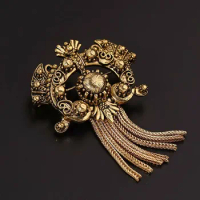 Antique Gold Color Fringed Court Brooch Vintage Jewelry for Men's Banquet Blazer Accessories Women's Party Anniversary Jewelry