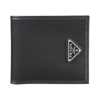 【PRADA 普拉達】PRADA Re-Nylon鐵三角形銀色LOGO再生尼龍8卡對折短夾(男款/黑)