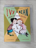 【書寶二手書T4／原文小說_BVN】Ivy + Bean Break the Fossil Record_Barrows, Annie/ Blackall, Sophie (ILT)