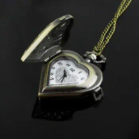 2023 Pocket Watch Trend Watch Vintage Hollow Heart-shaped Alloy Vintage Pocket Watch Quartz Pocket Watches Gifts Clock