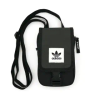 【adidas 愛迪達】Adidas Originals Map Bag 黑色 側背包 手機包 DU6795