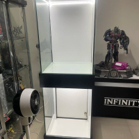 Lemari display showcase lemari kaca modis keren with led