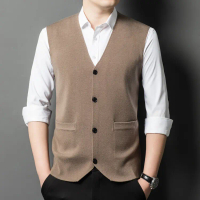 Men's knitted vest, new autumn men's clothing, wool blend open-back knitwear, solid color base layer