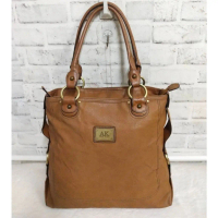 กระเป๋าหนังแท้ AK ANNE KLEIN 1ช่องหลัก ช่องย่อย หลัง 1ช่อง ราคา : 790 กว้าง 14นิ้ว สูง 12.5นิ้ว ฐาน 