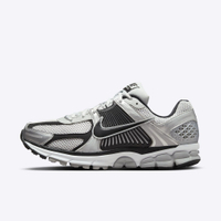 Nike Zoom Vomero 5 FJ4151-004 男 休閒鞋 運動 復古 老爹鞋 緩震 反光 金屬銀黑