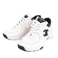 CHANEL 經典雙C標誌網紗小牛皮運動鞋(白色-37號)