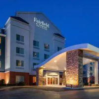 โรงแรม Fairfield Inn &amp; Suites Greensboro Wendover