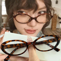 1/2Pcs Small Oval Sunglasses for Women New Fashion Vintage Leopard Brown Sun Glasses Girls Outdoor UV400 UV Protection Eyewears