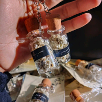 Gantungan kunci bunga edelweiss