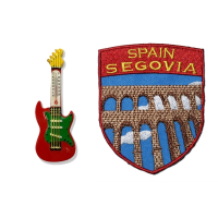 【A-ONE 匯旺】紅色電吉他溫度計冰箱便簽留言貼+西班牙 塞哥維亞電繡貼2件組 造型立體磁鐵(C138+173)