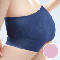 【Wacoal 華歌爾】BABY HIP 系列 64-82 低腰短管修飾褲-熱銷經典-瘦小腹提臀-無縫無痕NE13651U(粉紫)