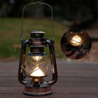 Portable Handheld Oil Lamp Retro Vintage Kerosene Lamp Outdoor Camping Lamp High Quality Iron Antique Bronze Oil Lanterns