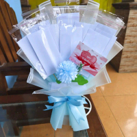Buket spesial Hari valentine/Buket uang kosongan praktis tinggal isi Free Kartu Ucapan Bunga Kertas
