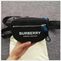 【Fra二手精品】 Burberry 小號 白色字母logo 黑色腰包 斜背包 男女可揹