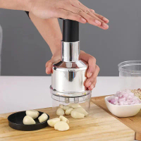 304 Stainless Steel Pat Knife Garlic Grinder Manual Garlic Grinder Garlic Grinder Garlic Cutter Onio