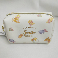 大賀屋 日貨 維尼 化妝包 收納包 包包 小包 筆袋 化妝袋 鉛筆盒 筆盒 鉛筆袋 文具 日本 正版 J00016011