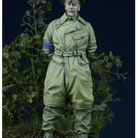 1/35 Scale Unpainted Resin Figure British army policeman GK figure