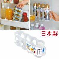 asdfkitty*日本製 SANADA 冰箱啤酒收納盒/醬料 罐頭收納籃.有把手易開罐飲料拉籃-普通檯面廚房都可用