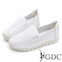 GDC 經典百搭真皮幾何圓頭舒適休閒鞋-白(214038-11)