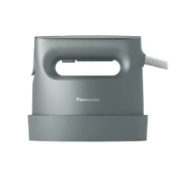 Panasonic國際牌 二合一蒸氣電熨NI-FS780-H(霧黑)