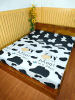 Sprei Homemade Motif Sapi Gemoy Moo Terbaru Murah Katun Hitam Karet