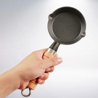 Household Kitchen Cooking Tools Cookware 10cm Cast Iron Frying Pan Gas Induction Cooker Non-stick Mini Omelette Pan