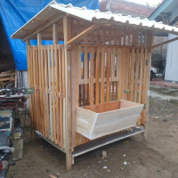 KANDANG DOMBA KAMBING KAYU Termurah dan Terlaris