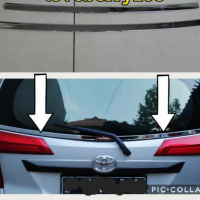 Lis kaca belakang calya Sigra full chroom