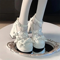 Giày Lolita cao gót nữ 2025, dáng vuông, thiết kế dây xích kim loại, giày bít nữ kiểu Mary Jane kèm 