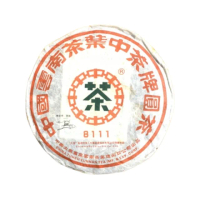 【茶韻】普洱茶2006年老字號中茶8111大藍印鐵餅380g一餅 茶葉禮盒(附茶樣10g.專用收藏盒x1)