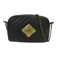 【二手名牌BRAND OFF】CHANEL 香奈兒 黑色 羊皮 Chevron Pyramid CC 相機包 肩背包