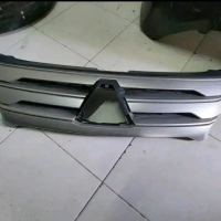 grill pajero sport 2022