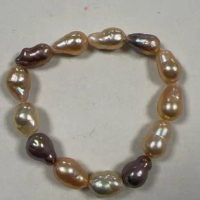 Gelang Berwarna-warni Aurora Borealis