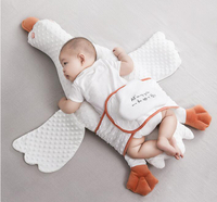 大白鵝嬰兒排氣枕安撫寶寶枕趴睡覺神器 摩可美家