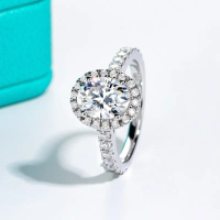 Reraya gem ฝังเพชรโมอีสรวม 2 กะรัต ทรง Oval เงินแท้92.5% ชุบทองคำขาว C01-MSJ030