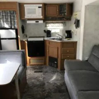 住宿 Platte-Camper in Woods w/FirePit & Hot Tub Access Benzonia