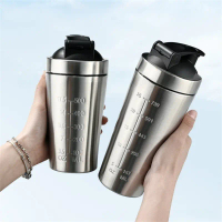 【Jhot】 1pc Protein Powder Shaker Bottle 500/739ml Stainless Steel Shaker Bottle with Scale Leak Proo