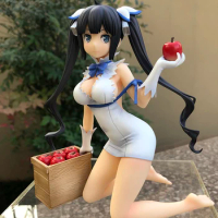 Is It Wrong to Try to Pick Up Girls in a Dungeon? Hestia Take the apple Action Figure Anime Figure Model Toy Figure Doll Gift