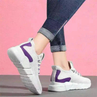รองเท้าผู้หญิง  Fashion แฟชั่น รองเท้าผ้าใบ ส้นแบน สวมใส่ง่ายสบาย รองเท้า รุ่น 8513