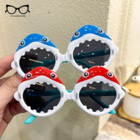 2024 Kids Sunglasses Cartoon Shark Shape Girls Boy Children Sun Glasses Round Cosplay Eyeglasses Cute Baby Shades Eyewears UV400