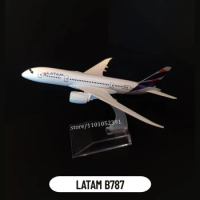 Scale 1/400 Metal Airplane Replica Chile LATAM Airlines B787 Aircraft Plane Model Aviation Diecast Miniature Toys for Boys