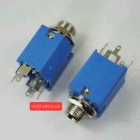 soket akai / mic stereo kotak biru