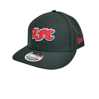 New Era 9Fifty Monogram หมวกแก๊ปผู้ใหญ่ สีดำ
