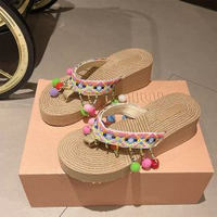 新款女士沙灘拖鞋女夏時尚外穿厚底坡跟人字拖海邊高跟涼拖鞋